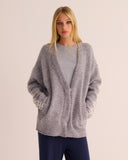 Mamu alpaca cardigan in a cocooning shape with a relaxed fit. 