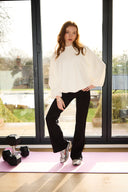 Kick flare stretch joggers model