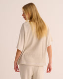 Mamu short sleeve sweatshirt with modern and versatile finish for layering made easy. 